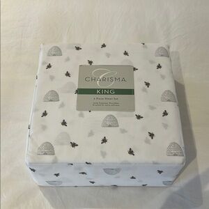 NWT King Charisma White and Sheet Set with Bee Motif- 6 piece set